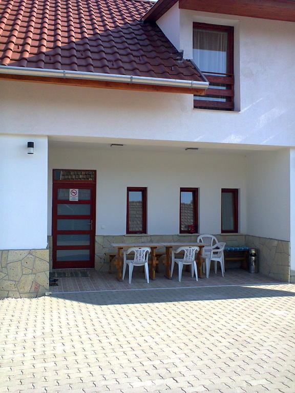 Hotel Aba Vezér Panzió és Étterem à Abaújszántó Chambre photo