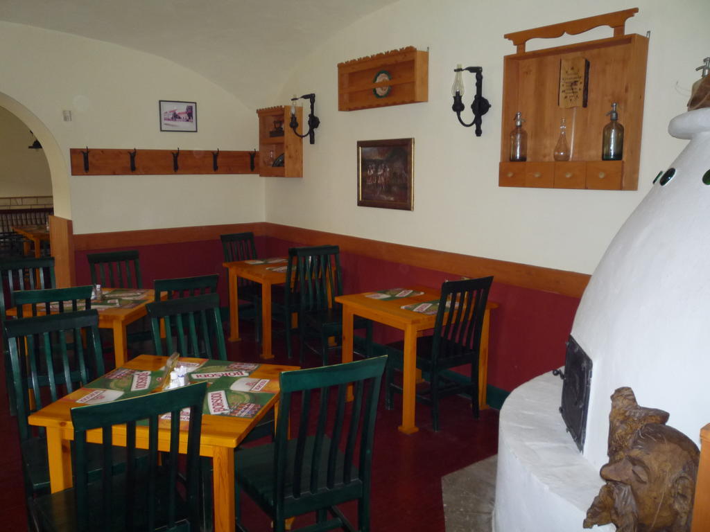 Hotel Aba Vezér Panzió és Étterem à Abaújszántó Chambre photo